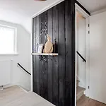 Marley's Beachhouse - Luxury Guest With Balcony 3*