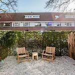 Marley's Beachhouse - Luxury Guest With Balcony