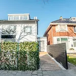 Marley's Beachhouse - Luxury Guest With Balcony 3*