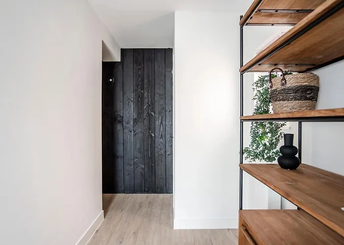 Marley's Beachhouse - Luxury Guest With Balcony 게스트하우스 3*