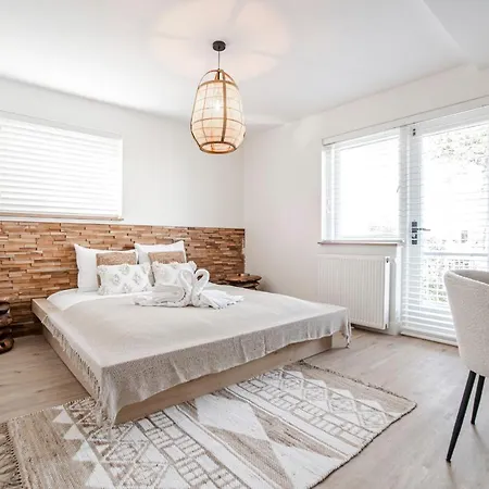 Pensionat Marley's Beachhouse - Luxury Guest With Balcony